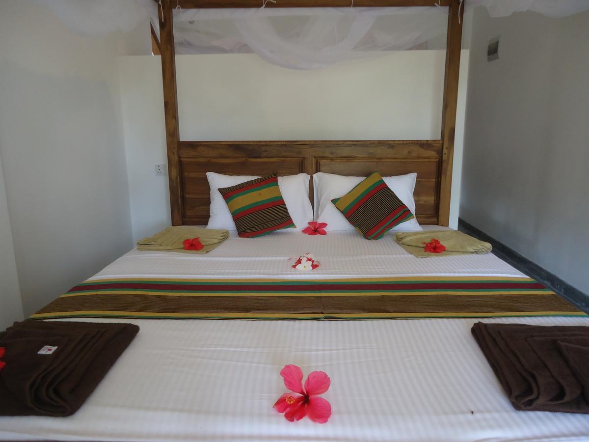 Hiriketiya White House Bed & Breakfast Dikwella Bagian luar foto