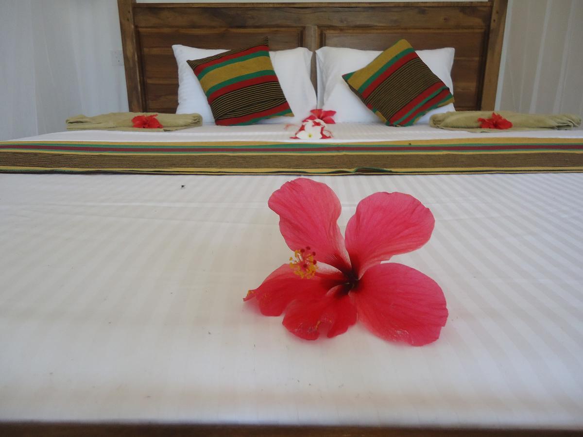 Hiriketiya White House Bed & Breakfast Dikwella Bagian luar foto