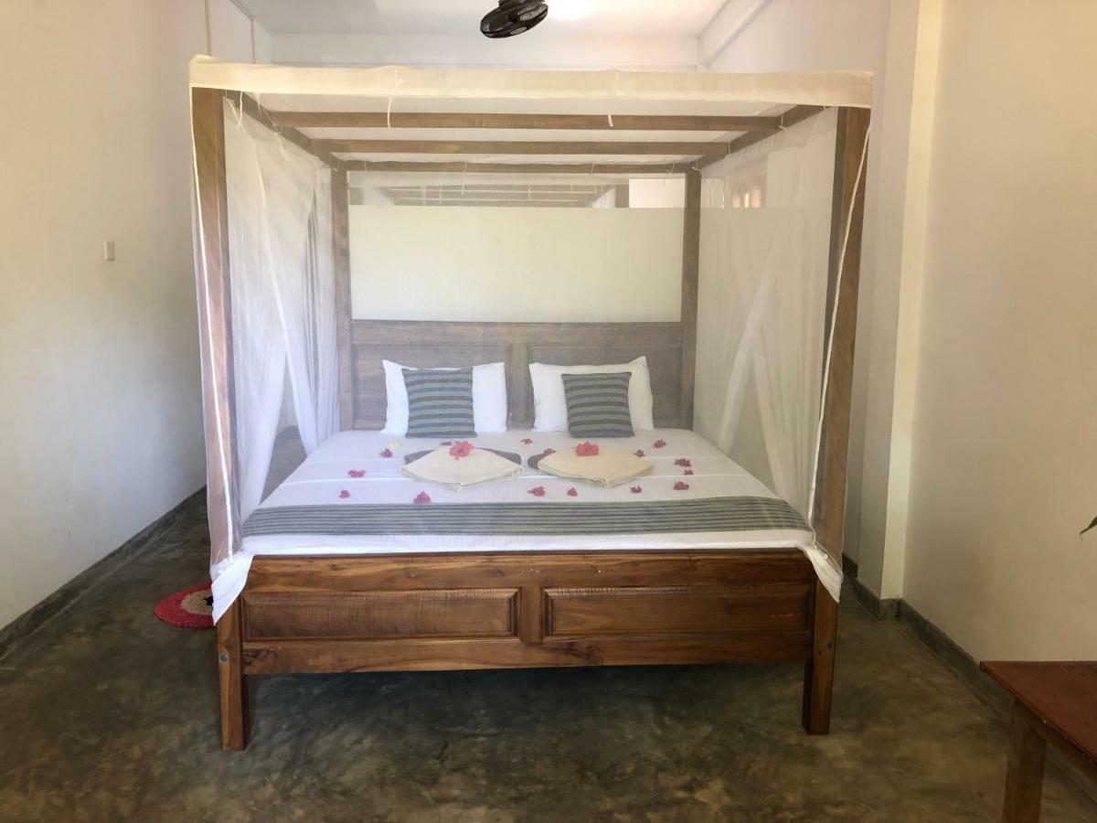 Hiriketiya White House Bed & Breakfast Dikwella Bagian luar foto