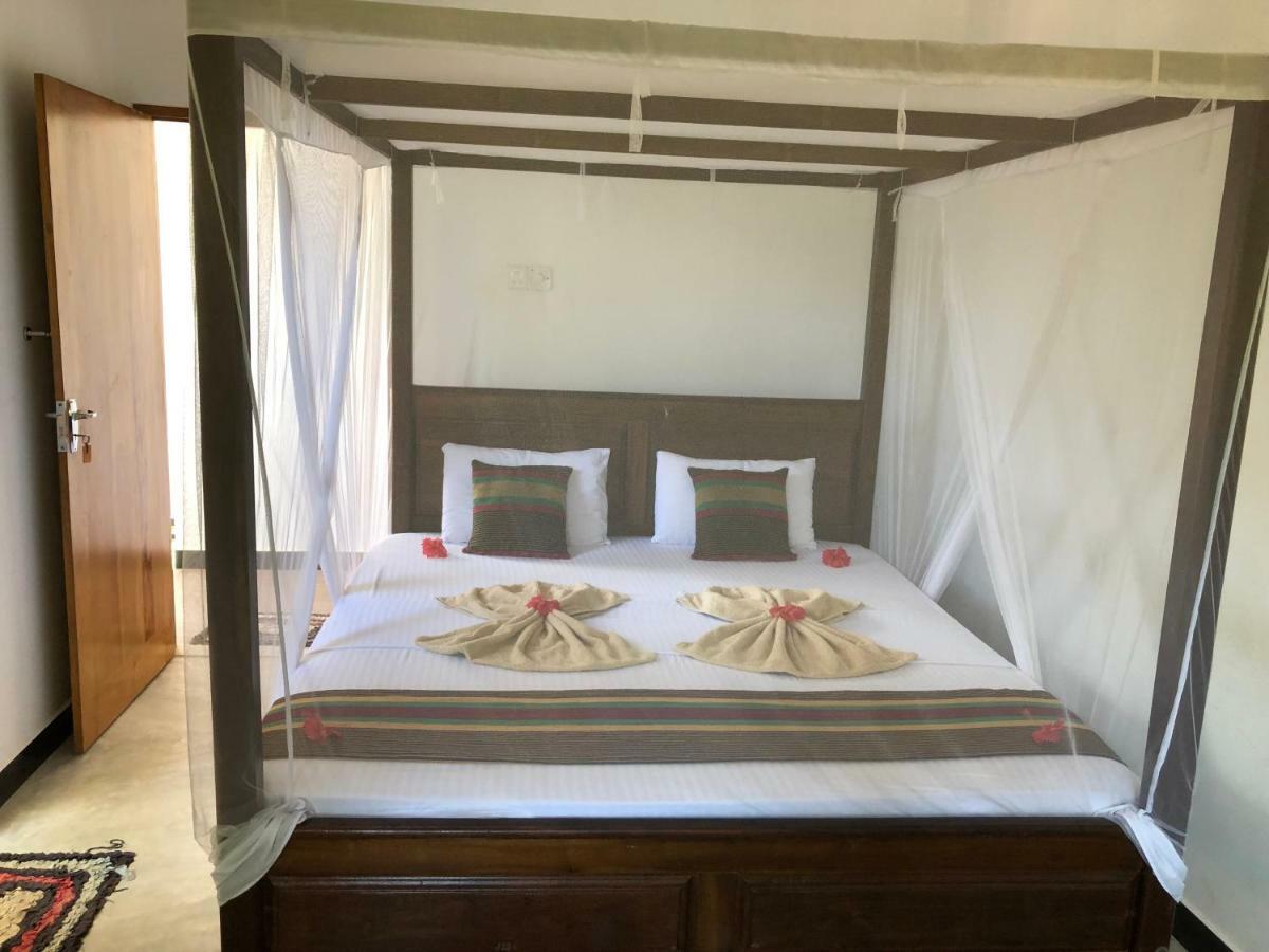 Hiriketiya White House Bed & Breakfast Dikwella Bagian luar foto
