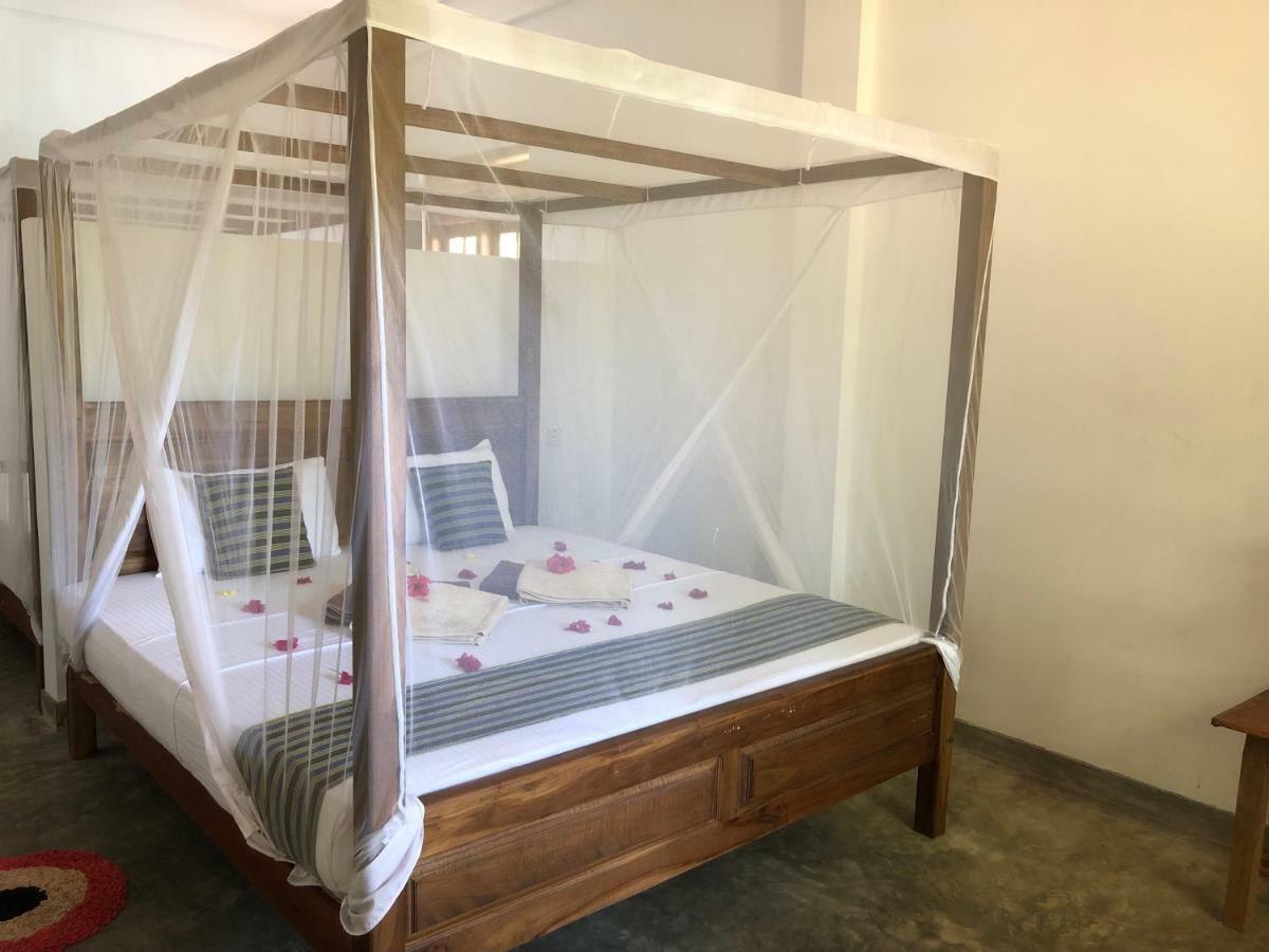 Hiriketiya White House Bed & Breakfast Dikwella Bagian luar foto