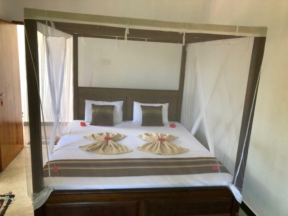 Hiriketiya White House Bed & Breakfast Dikwella Bagian luar foto